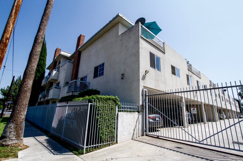 Woodland Court Canoga Park CA